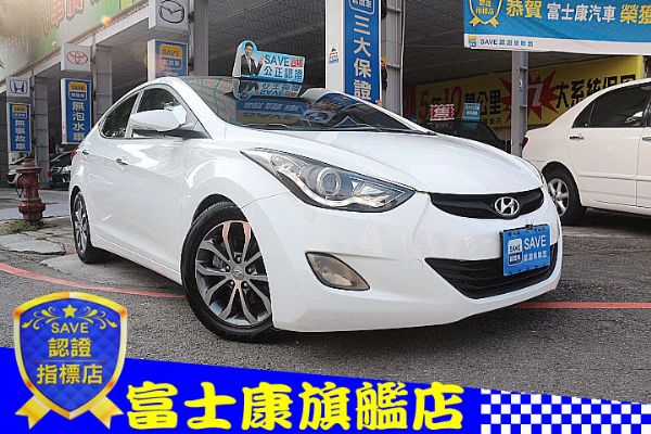 現代 ELANTRA 富士康汽車 照片1