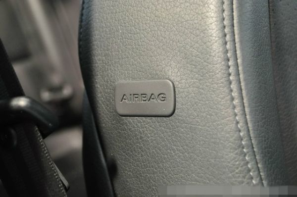 Audi A4 Avant 2.0L 照片7