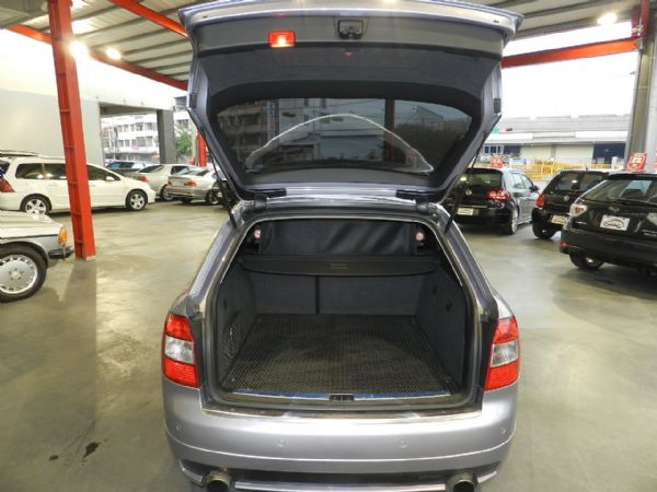 Audi A4 1.8T Avant 照片5