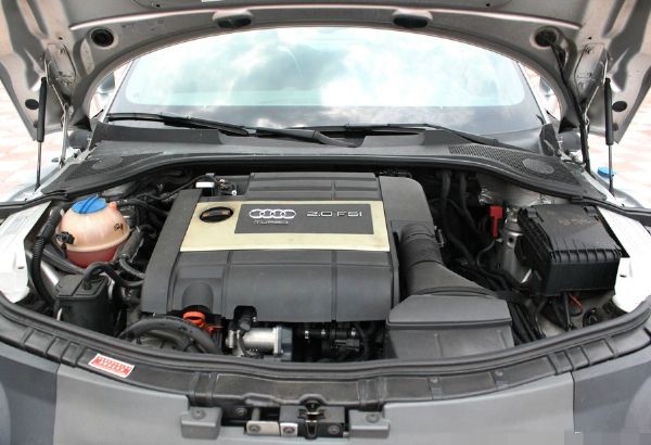 Audi TT 2.0L 照片2