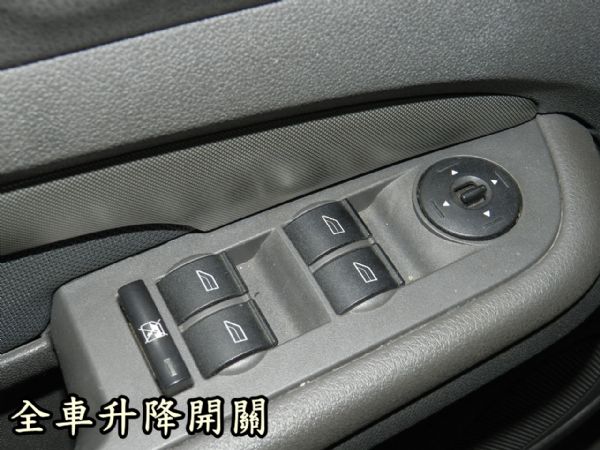 Ford 福特 FOCUS 2.0 黑 照片6