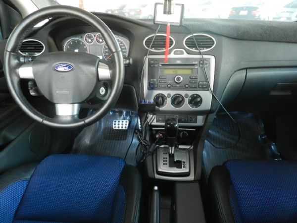 Ford 福特 Focus 藍 2.0 照片3