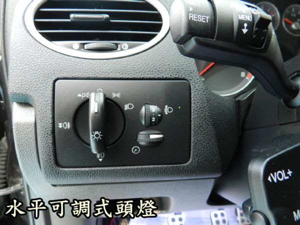 Ford 福特 FOCUS 2.0 黑 照片8