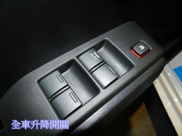 Honda 本田 FIT 白 1.5 照片5