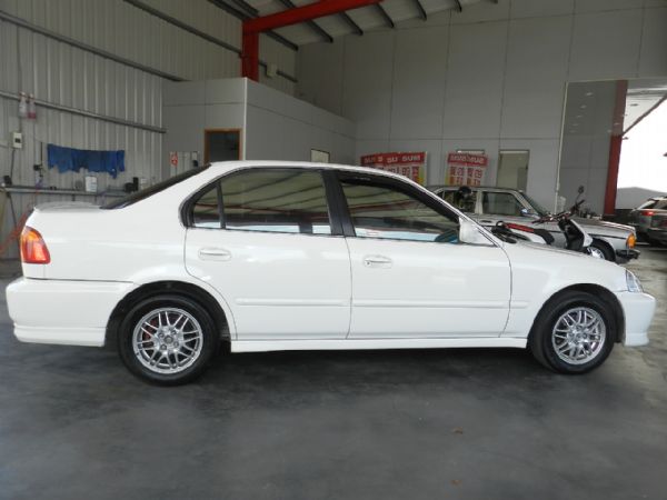 Honda 本田 Civic K8 白 照片8