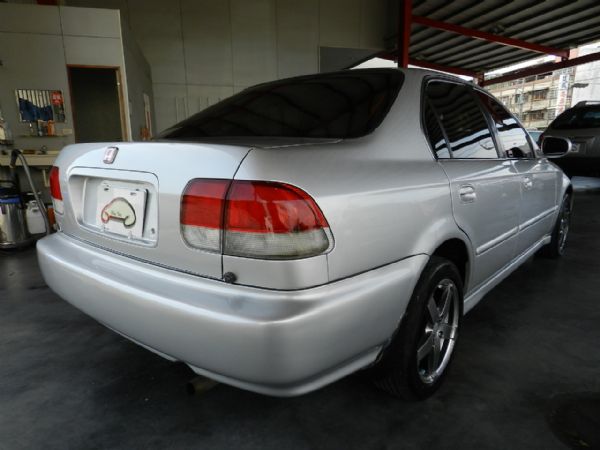 Honda 本田 Civic K8 銀 照片10