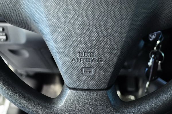 YARIS 08 免頭款免保人全額貸  照片4