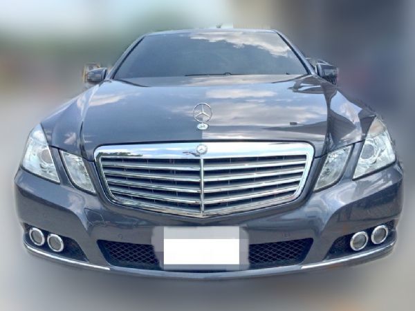 M-Benz E220 CDI 2.2L 照片1