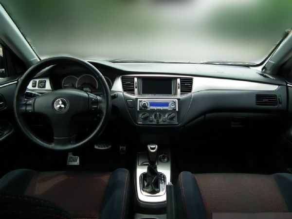 三菱 Virade IO 1.8L 照片4