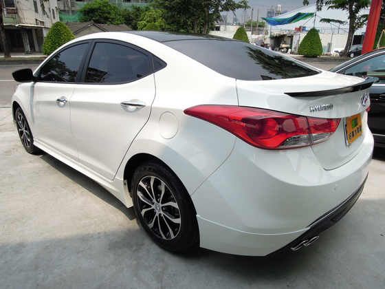 Hyundai 現代 Elantra 照片10