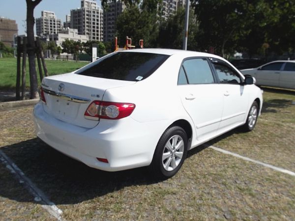 豐田 Altis 1.8 白  照片10