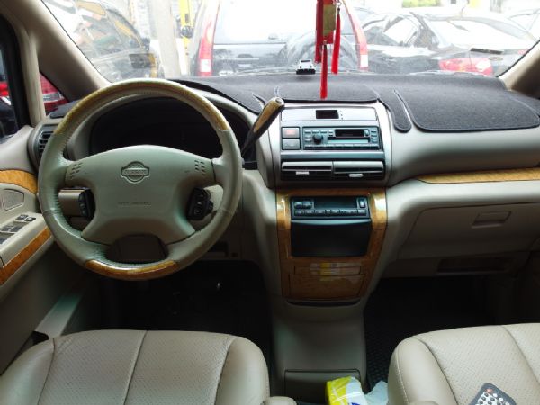 Nissan Serena QRV 2. 照片3