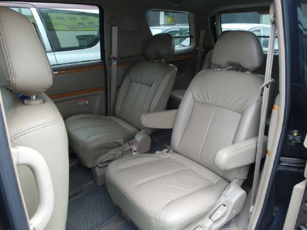 Nissan Serena QRV 2. 照片4