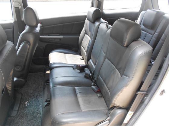 2006年 Toyota豐田 Wish 照片4