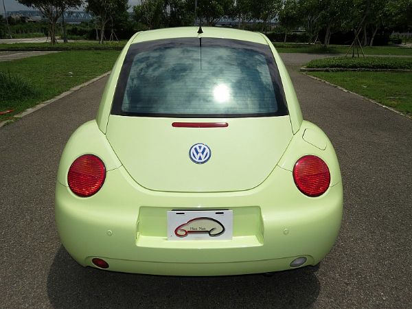 VW 福斯 BEETLE 綠 1.6 S 照片7