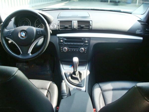 BMW 120I 2008年 2.0灰 照片4