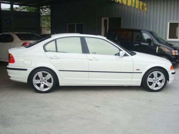 BMW 320I 1998年 2.0白 照片7