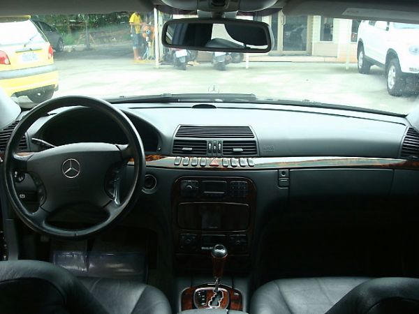 Benz S320 2001年 3.2黑 照片4