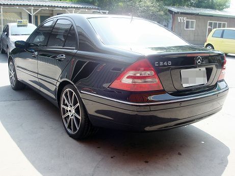 Benz C240 2002年 2.6白 照片9