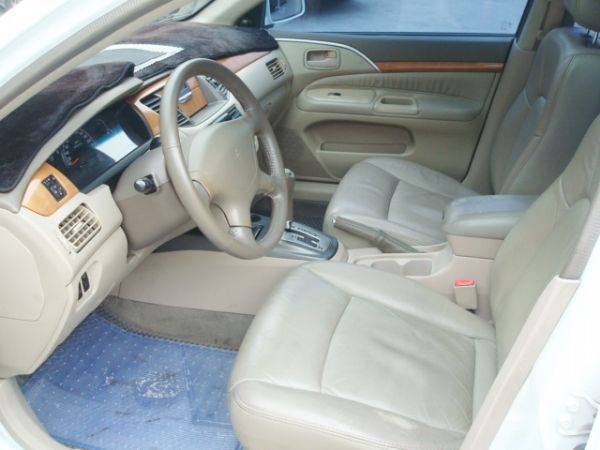 三菱 LANCER 2004年1.6白 照片5