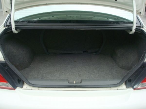 三菱 LANCER 2004年1.6白 照片10