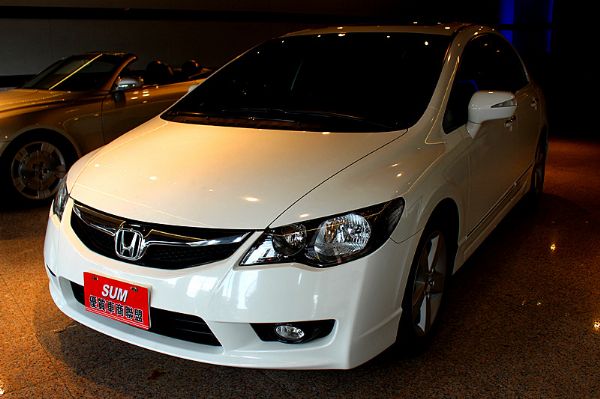 09 HONDA CIVIC1.8 白色 照片1