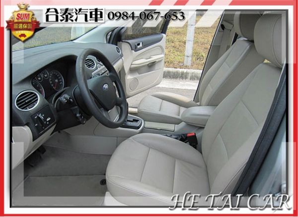  2005年 Ford Focus 銀  照片6