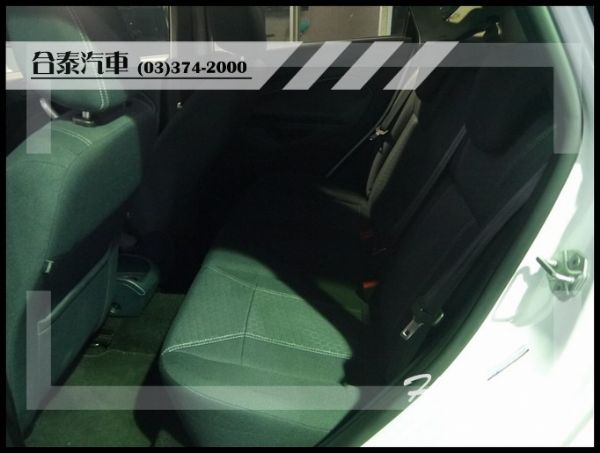  2011年 Ford Fiesta  照片5