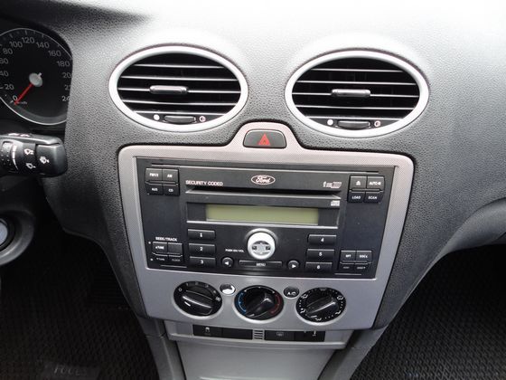 Ford 福特 Focus 2.0  照片6