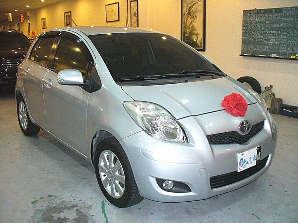 Toyota豐田 YARIS 1.5 照片7