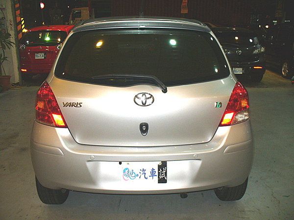 Toyota豐田 YARIS 1.5 照片9