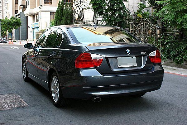 BMW E90 320I 總代理 照片2