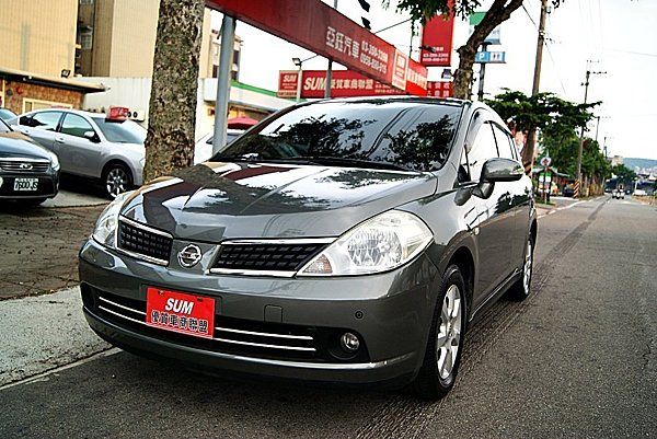 日產 NISSAN TIIDA 1.8  照片1