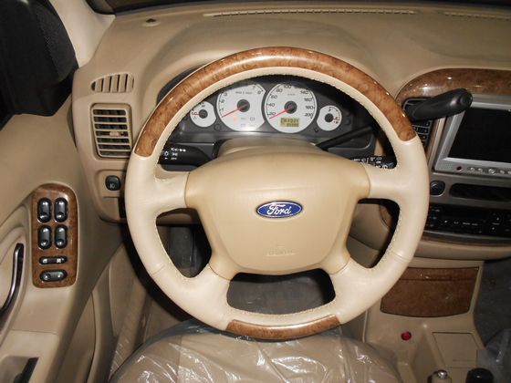 Ford 福特 Escape  照片5