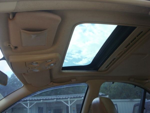 日產 M1 04年 1.8白 照片5