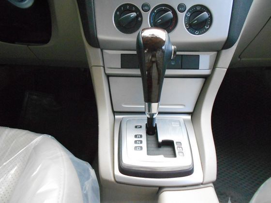 Ford 福特 Focus 1.8  照片7