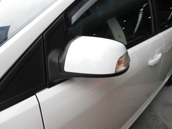 Ford 福特 Focus 1.8  照片9