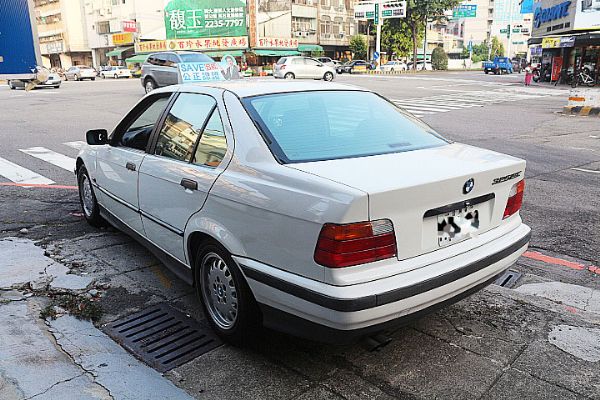 品皇 1994年 BMW 325 照片4