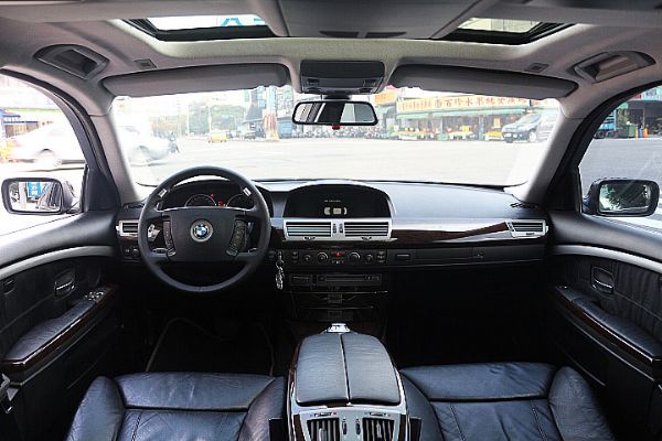 品皇 2003年 BMW 735 E66 照片4