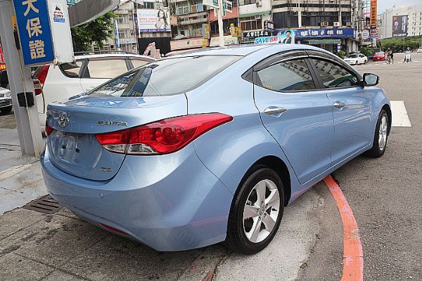 品皇 2013年 現代 Elantra 照片4