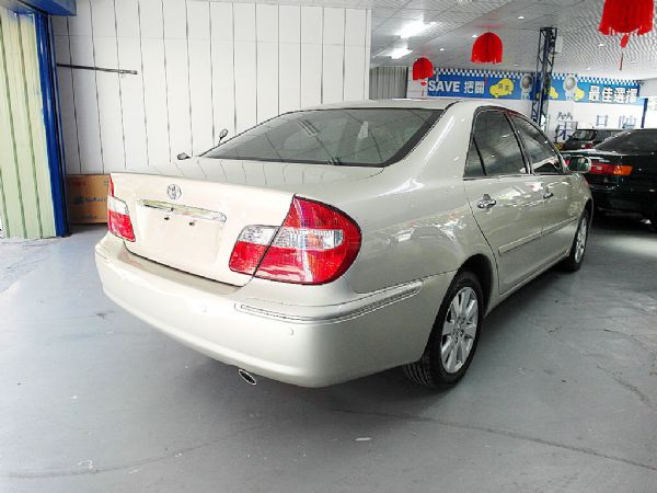 品皇 02年 豐田 Camry 2.0 照片3