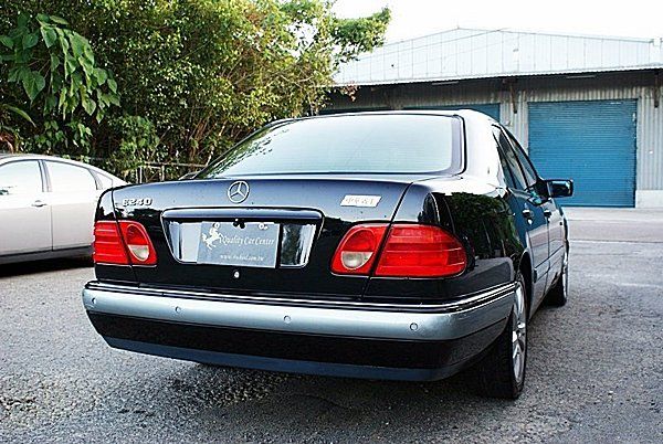 賓士 BENZ E240 2.4 照片2