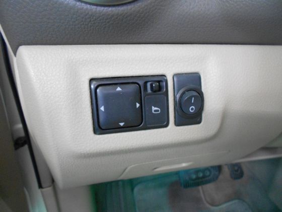 Nissan 日產 Livina 照片8