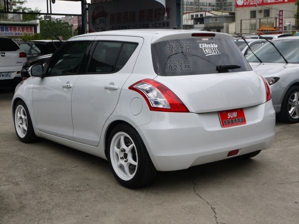 SUZUKI SWIFT 照片9