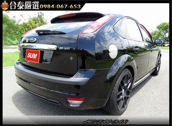 2005 Ford Focus 黑色  照片3