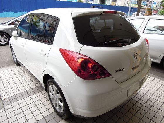 Nissan 日產 Tiida 照片10