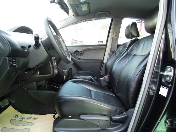 Toyota豐田 Yaris 照片7