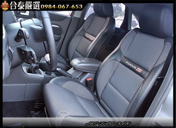 2007年 Ford Focus 灰色  照片3