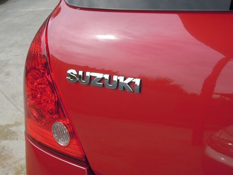 Suzuki 鈴木 Swift 照片9