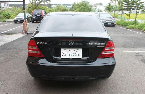 BENZ C200K 2.0 黑色 小改 照片8